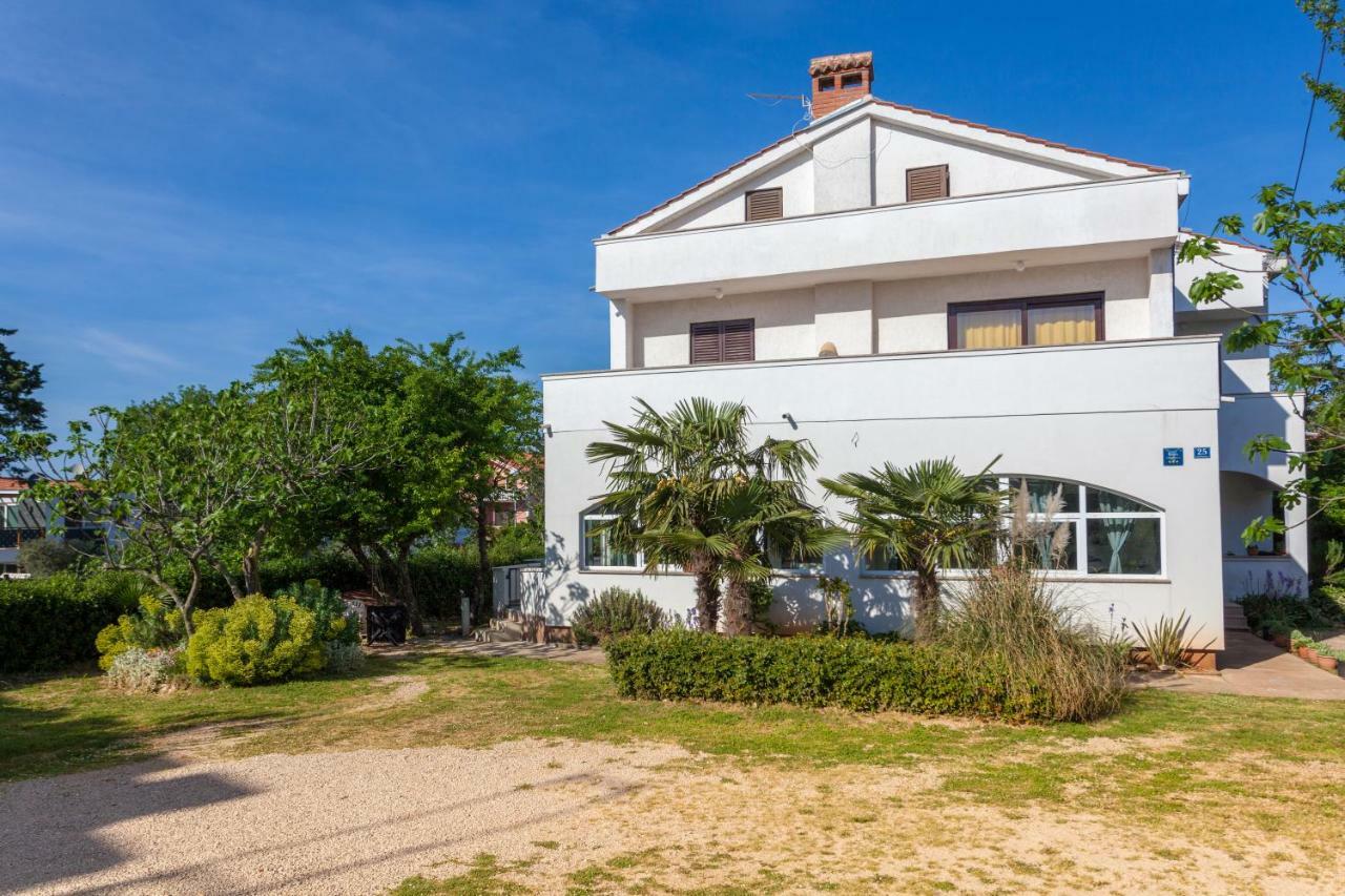 Apartment Egon Malinska Exterior foto